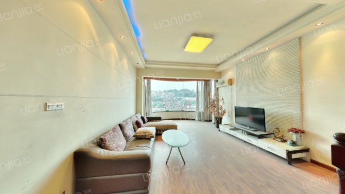 丽江苑C区二手房实景图