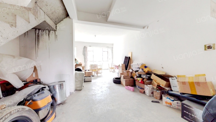 青岛小镇·观湖东区二手房实景图