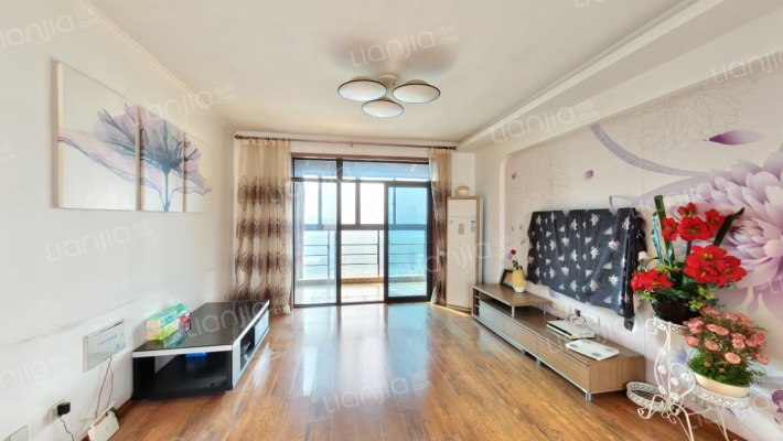 蓝鼎滨湖假日枫丹园二手房实景图