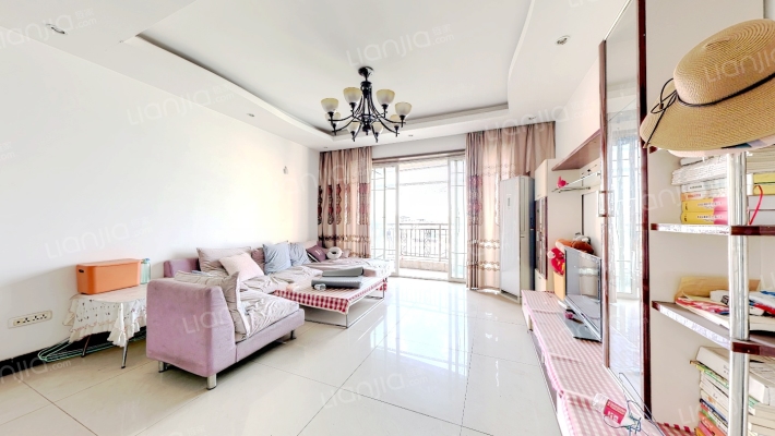 河畔名居二手房实景图