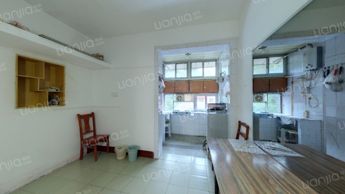 少管所宿舍二手房实景图