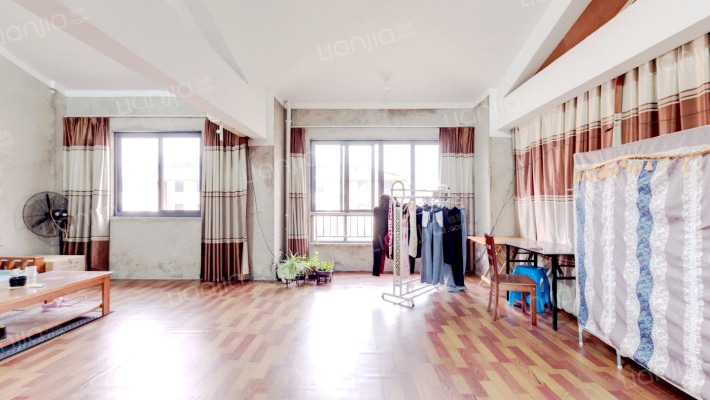 云间山水二手房实景图