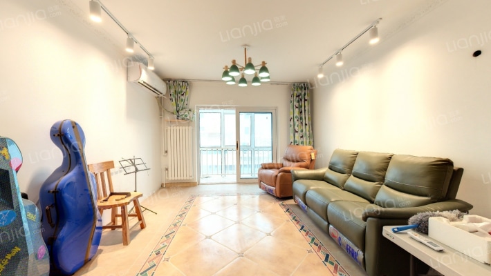 深房大厦二手房实景图