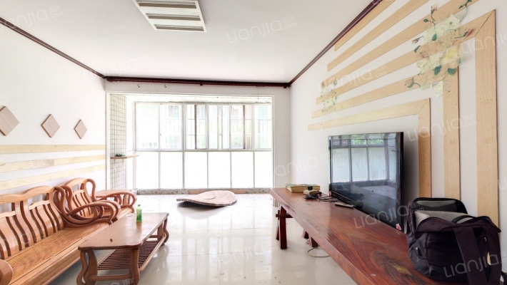 高新苑二手房实景图