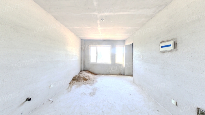 世纪路东段二手房实景图