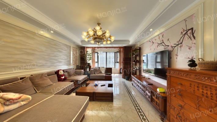 翡翠外滩二手房实景图