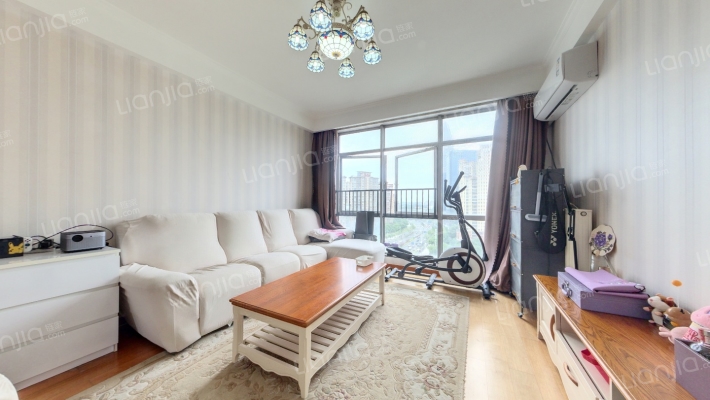 加城湖滨公寓二手房实景图