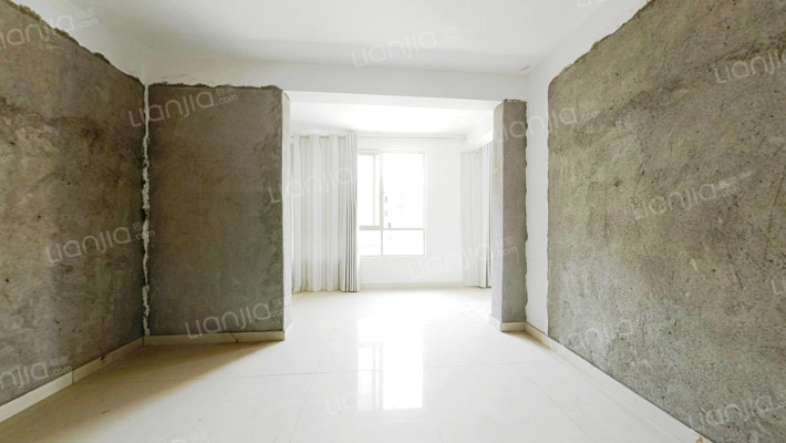 翡翠城二手房实景图