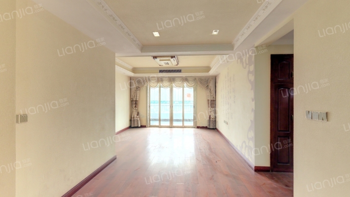 新鸥鹏凤凰城二期A区二手房实景图