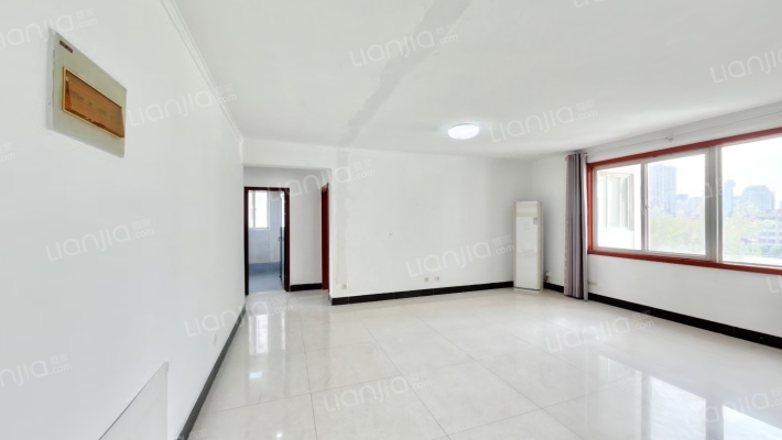 世新家园二手房实景图