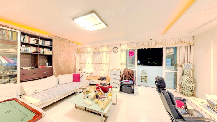 瑞沁花苑二手房实景图