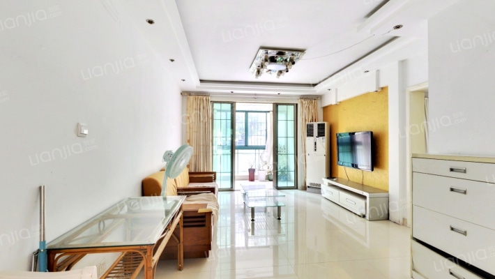 维罗纳贵都二手房实景图