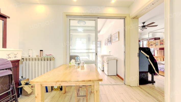 报慈新村三区二手房实景图