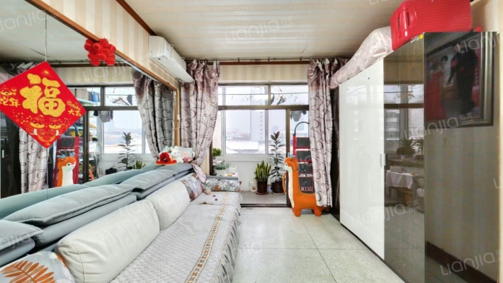 皇庙东巷出版局宿舍二手房实景图