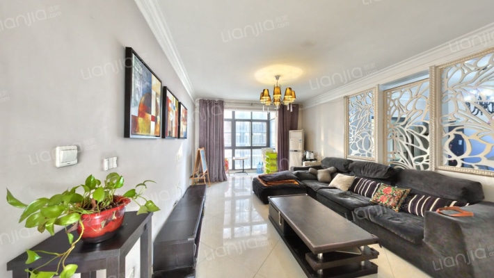 绿洲云顶二手房实景图