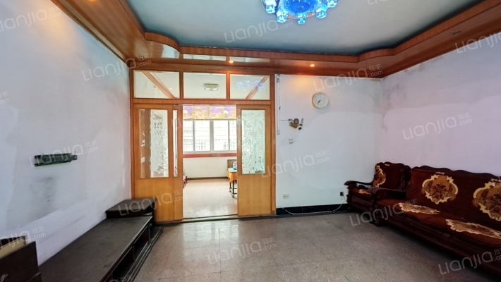 老电信小区二手房实景图