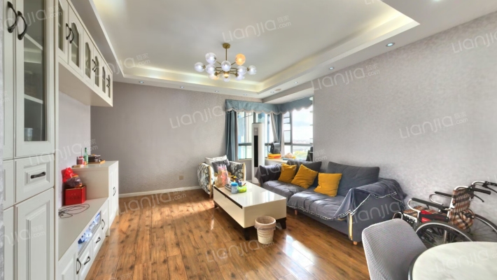 美加湖滨新城二期二手房实景图