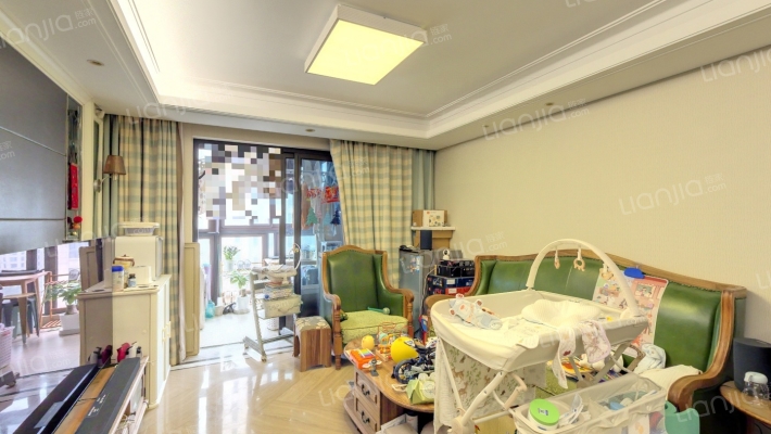 雅戈尔长风8号二手房实景图