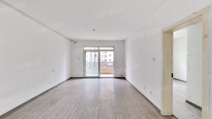 东渡·海韵艺墅二手房实景图