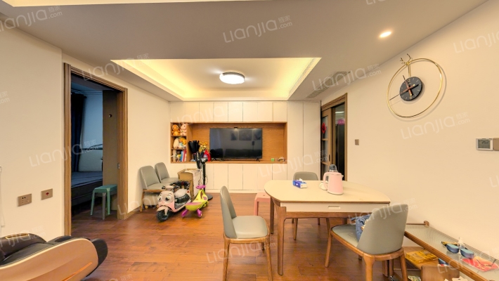 翡翠里溪望二手房实景图