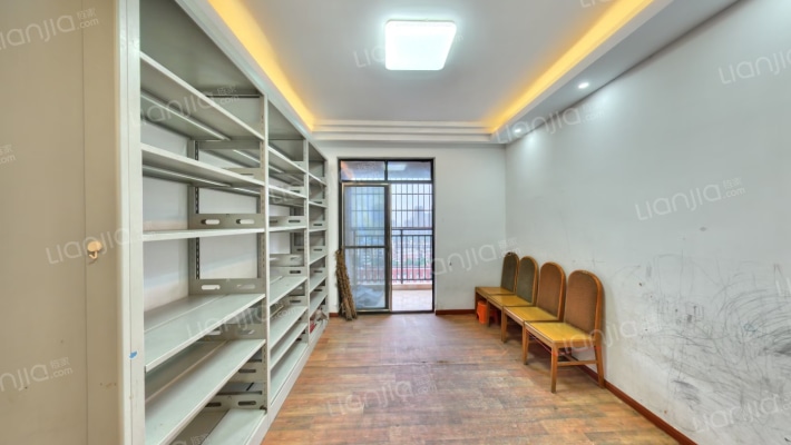 恒瑞佳园二手房实景图