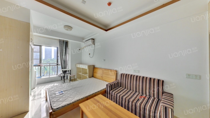 世纪云中心二手房实景图