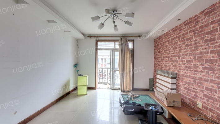 怡南花园二手房实景图