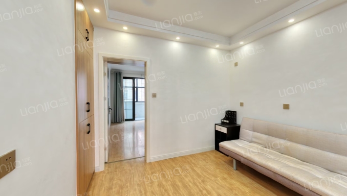 西十里铺19号院二手房实景图