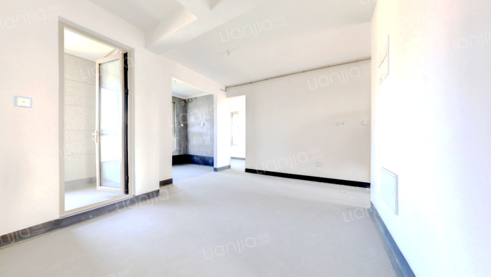 融创石湖桃花源二手房实景图