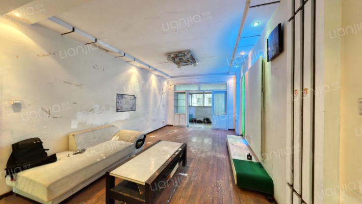 中心医院家属院二手房实景图