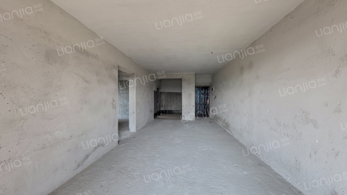 朝南康城二手房实景图