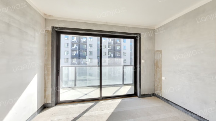 兴港永威·观樾二手房实景图