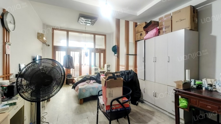 名仕公寓二手房实景图