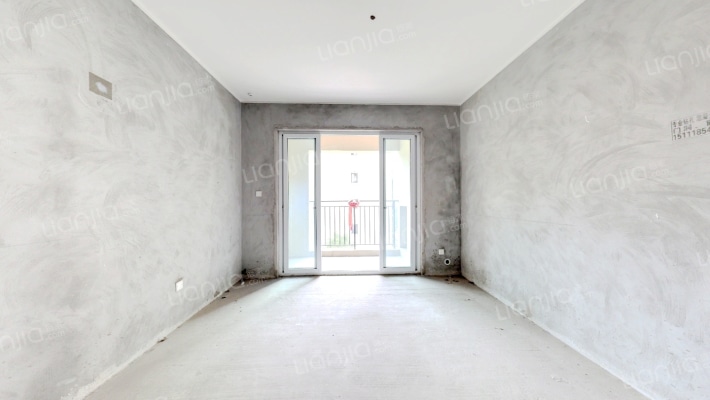 财信中梁华府二手房实景图