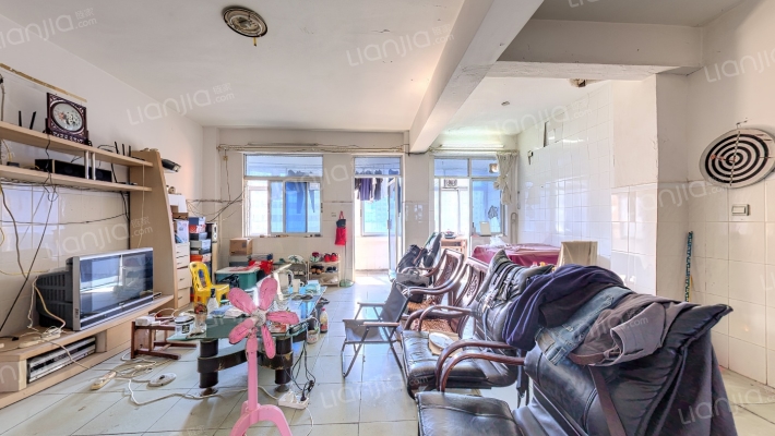 银行学校宿舍二手房实景图