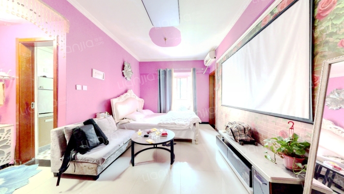 假日国际公寓二手房实景图