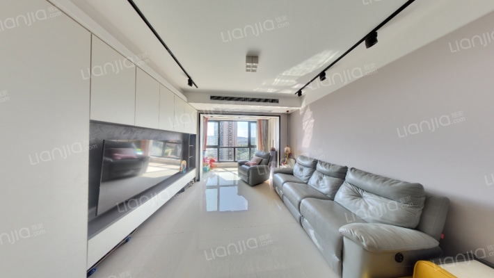 恒大滨河左岸二手房实景图