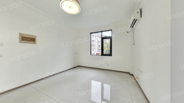 徐家棚街秦臻路社区二手房实景图