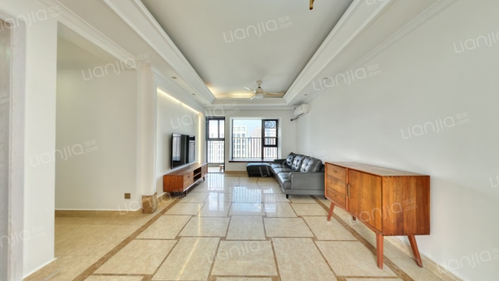 万科红二期二手房实景图