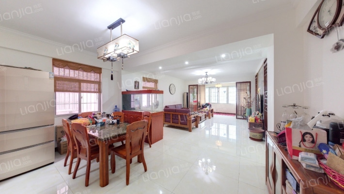 四季大厦二手房实景图