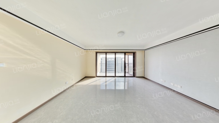 公园里二手房实景图