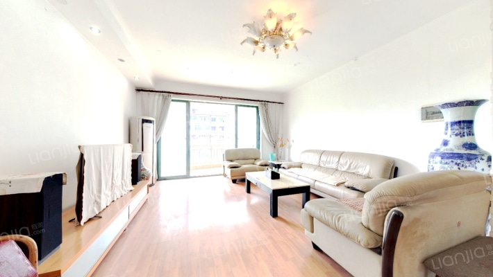 名雅居二手房实景图