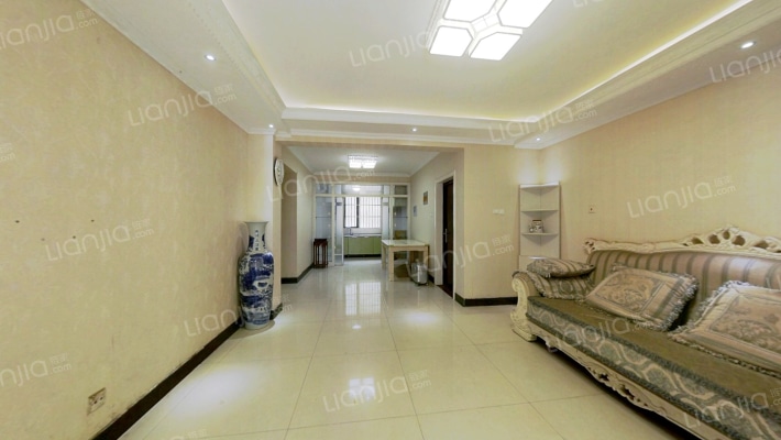 月亮湾亲水嘉园二手房实景图