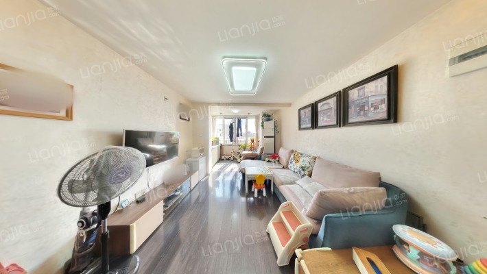 万科金色城品二手房实景图