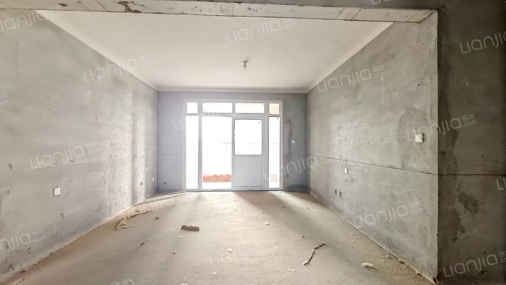 顺和家园B区二手房实景图