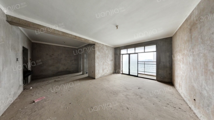 恒隆广场二手房实景图