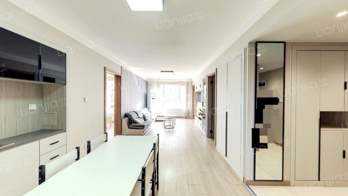 万科翡翠都会C区二手房实景图