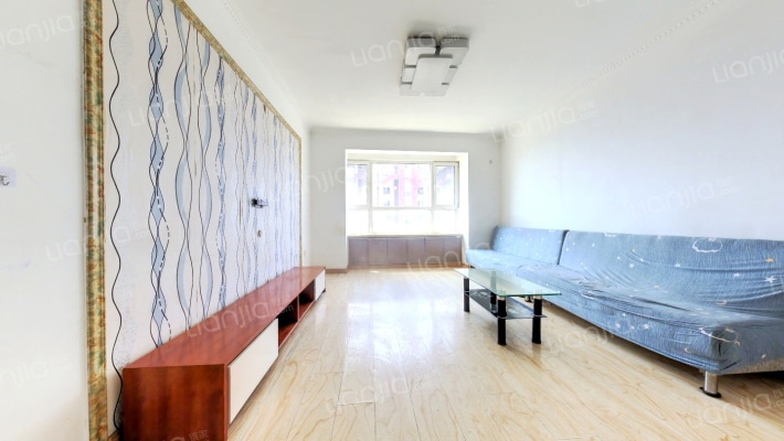 鲁尔新天地三期二手房实景图