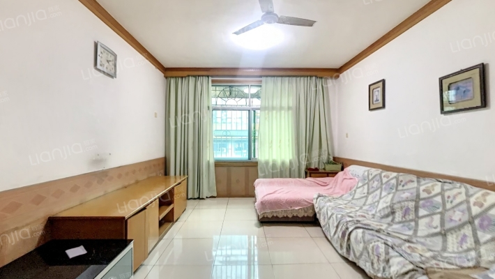 市林业局宿舍二手房实景图