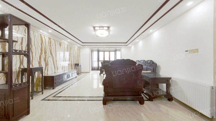 绿地悦城E区二手房实景图